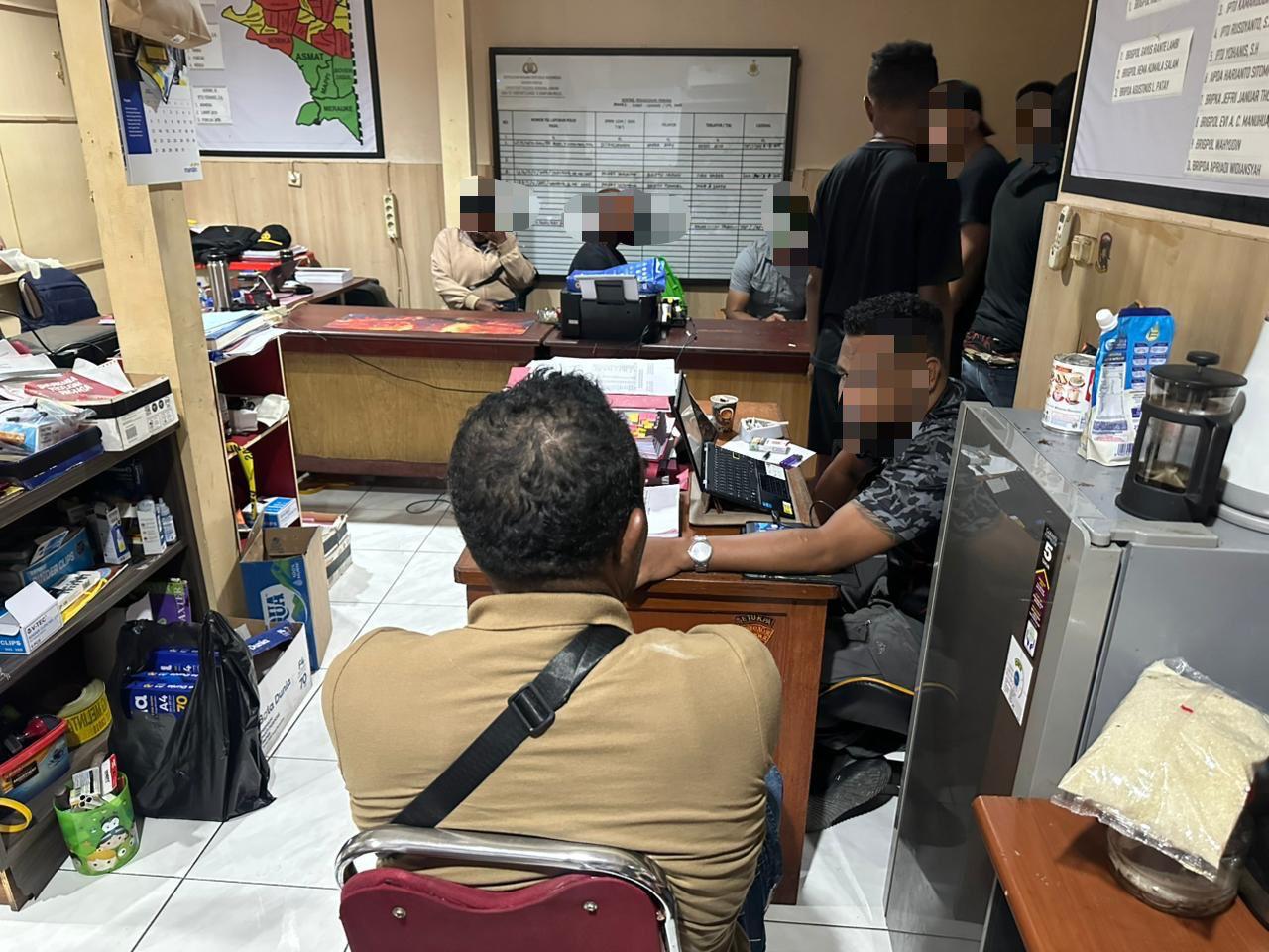 SATGAS DAMAI CARTENZ UNGKAP JARINGAN AMUNISI ILEGAL DI JAYAPURA, SEJUMLAH TERSANGKA DIAMANKAN